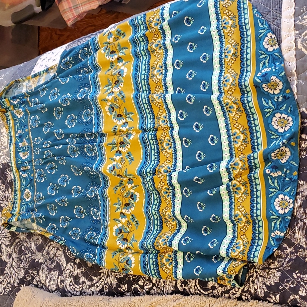 Womens top - Picture 3 of 3